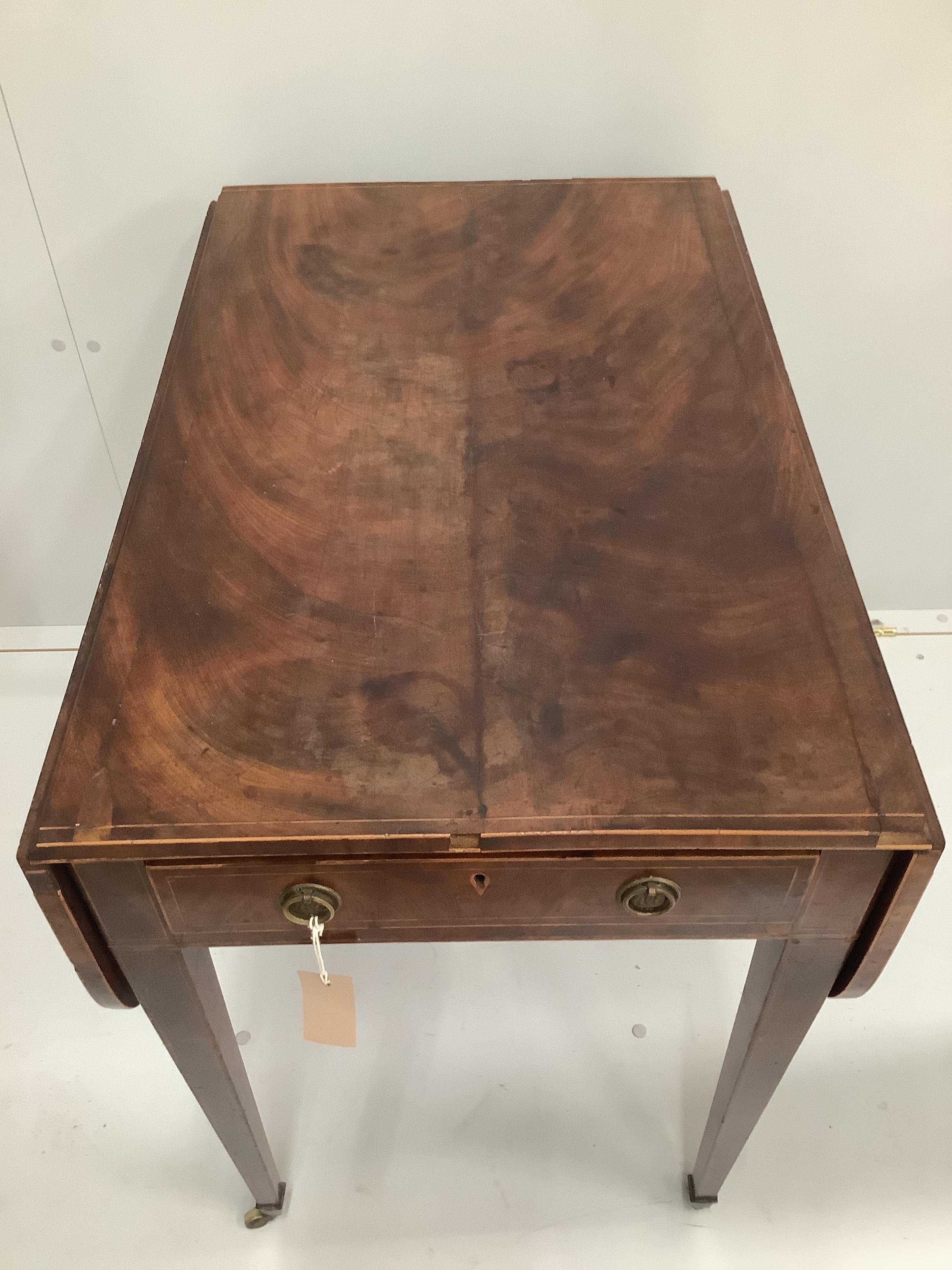 A George III banded mahogany Pembroke table, width 49cm, depth 73cm, height 71cm